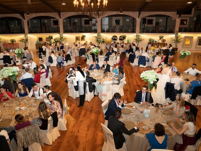 La boda de Miguel y Maite en Miraflores De La Sierra, Madrid 29