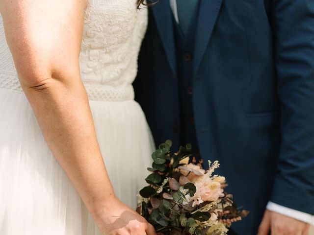 La boda de Alex y Sara en Sant Andreu De La Vola, Barcelona 2