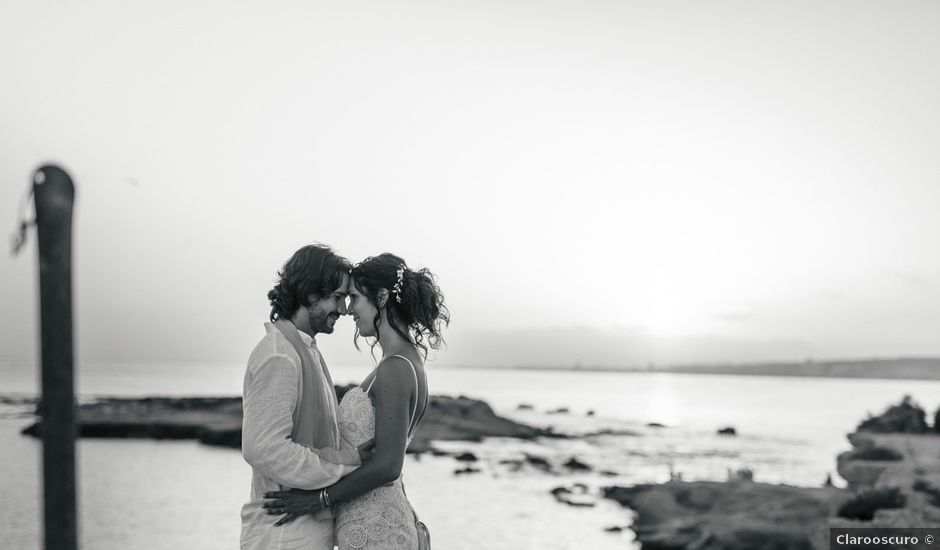 La boda de Mario y Marina en Tabarca, Alicante