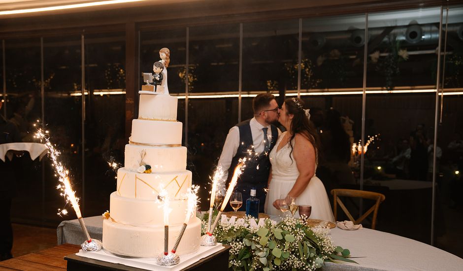 La boda de Alex y Sara en Sant Andreu De La Vola, Barcelona