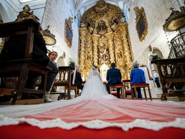 La boda de Luis y Esther en Valoria La Buena, Valladolid 27