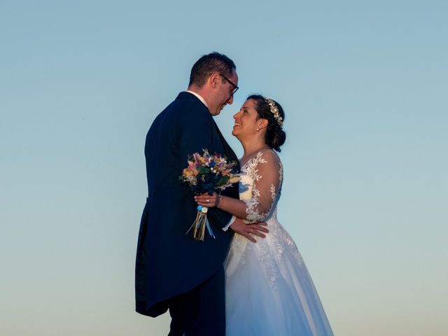 La boda de Luis y Esther en Valoria La Buena, Valladolid 46