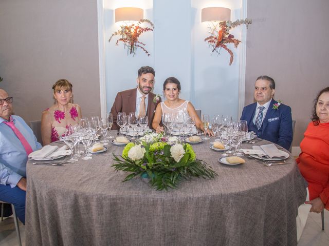 La boda de Víctor y Coral en Madrid, Madrid 25