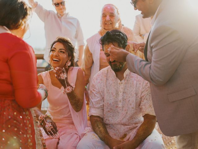 La boda de Karan y Seanne en Guia De Isora, Santa Cruz de Tenerife 43