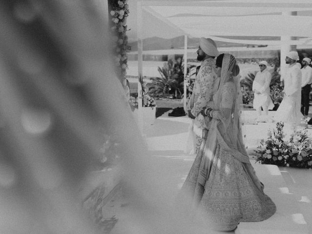 La boda de Karan y Seanne en Guia De Isora, Santa Cruz de Tenerife 73