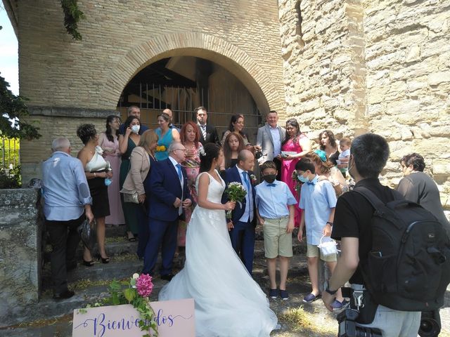 La boda de Roberto y Keidy en Pamplona, Navarra 6