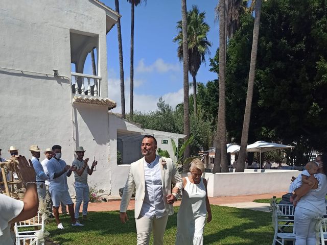 La boda de Juan y Rebeca en Gandia, Valencia 15
