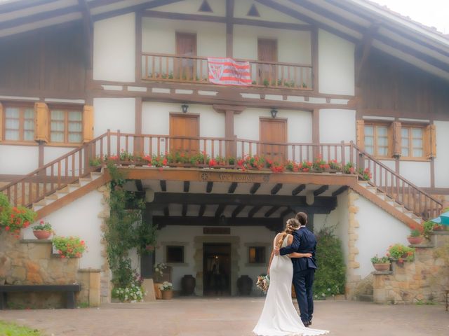 La boda de Itxasne y Joseba en Galdacano, Vizcaya 42