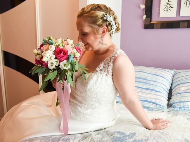 La boda de Izan  y Ana  en León, León 6