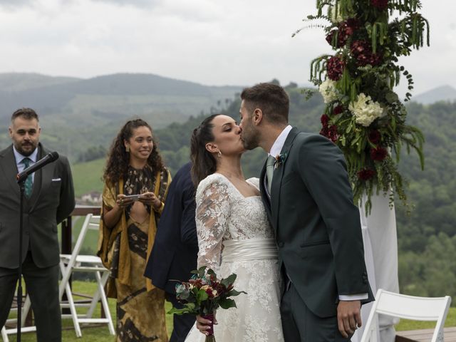 La boda de Asier y Ane en Zarautz, Guipúzcoa 5