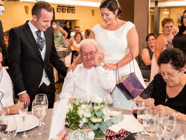 La boda de Víctor y Elena en Valoria La Buena, Valladolid 43