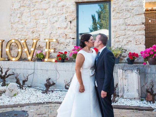 La boda de Víctor y Elena en Valoria La Buena, Valladolid 58