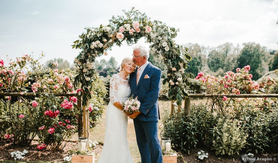 La boda de Tony y Kim en Castelló/castellón De La Plana, Castellón