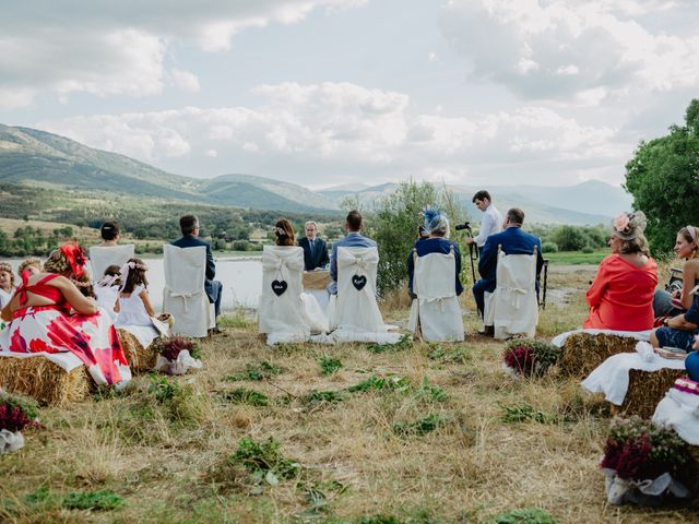 La boda de Miguel y Ana en Pinilla Del Valle, Madrid 111