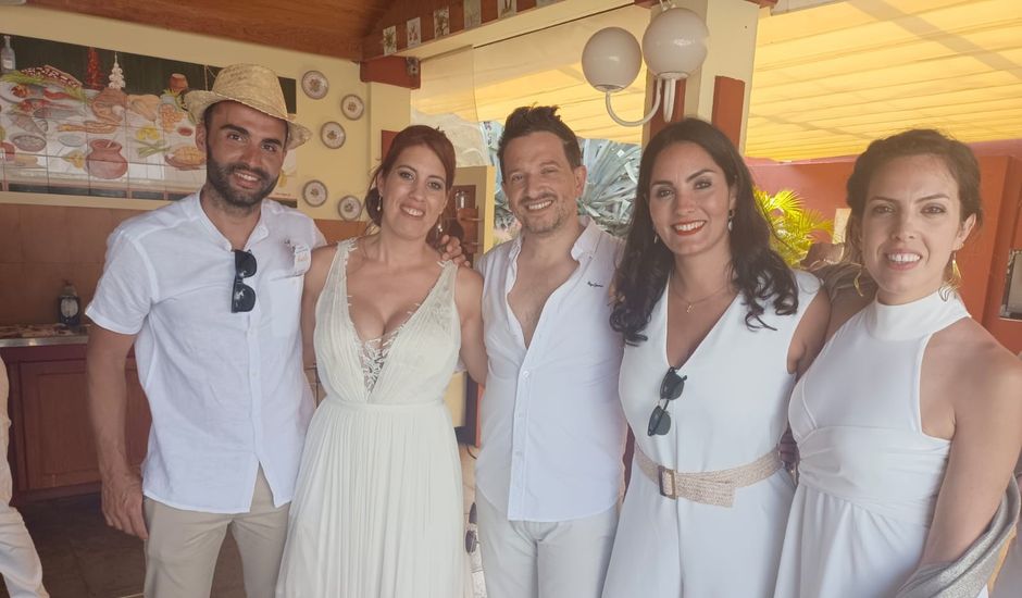 La boda de Juan Manuel y Laura  en Las Palmas De Gran Canaria, Las Palmas
