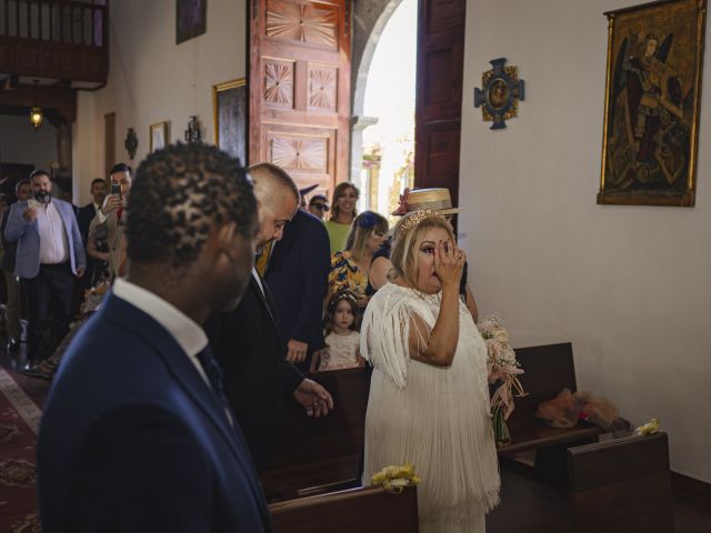 La boda de Ángel y Tania en Tazacorte, Santa Cruz de Tenerife 32
