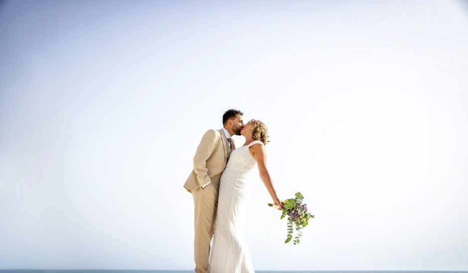 La boda de Felipe y Pilar en Chiclana De La Frontera, Cádiz