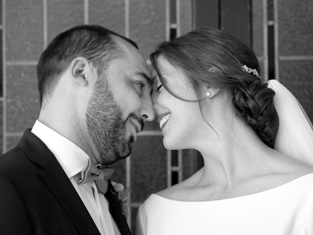 La boda de Roberto y Crístel en Pruvia (Llanera), Asturias 35