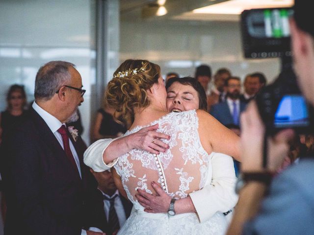 La boda de Guille y Estefi en Valencia, Valencia 25