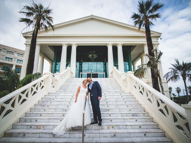 La boda de Guille y Estefi en Valencia, Valencia 28