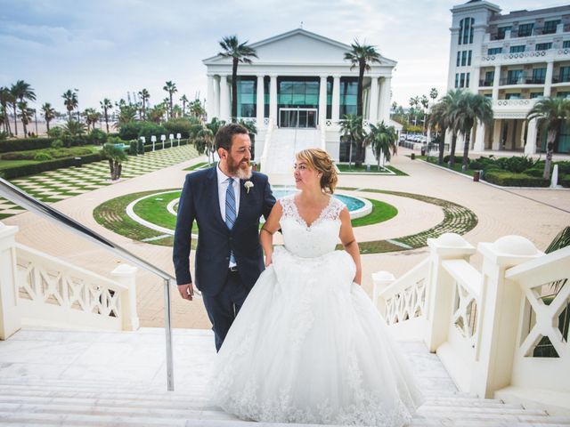 La boda de Guille y Estefi en Valencia, Valencia 29