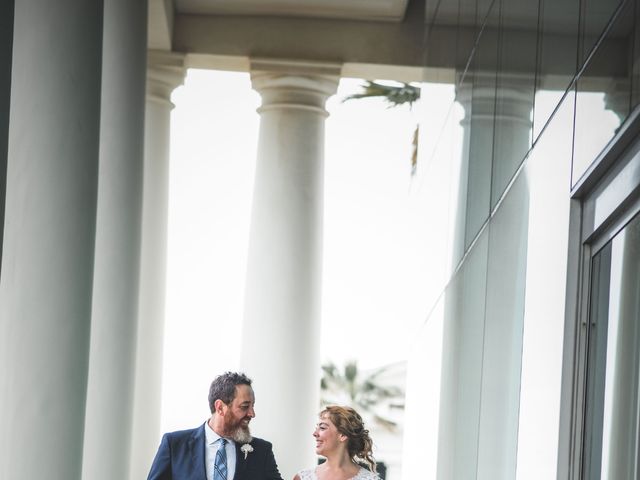 La boda de Guille y Estefi en Valencia, Valencia 36