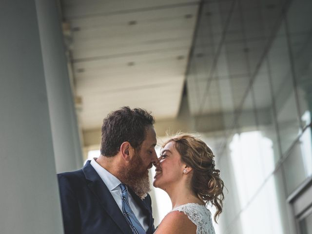 La boda de Guille y Estefi en Valencia, Valencia 37