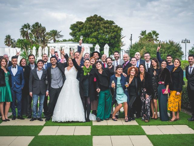 La boda de Guille y Estefi en Valencia, Valencia 42