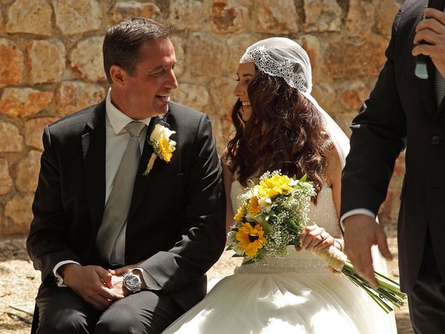 La boda de Jean Pierre y Rosalía en Chinchon, Madrid 40