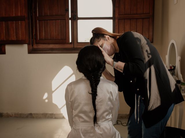 La boda de Víctor y Laura en Los Barrios, Cádiz 13