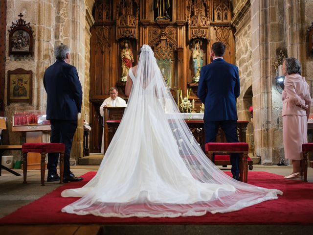 La boda de Pablo y Lorena en Vilanova De Arousa, Pontevedra 16