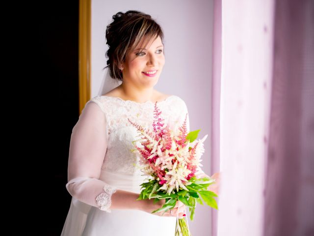 La boda de Juan Jose y Miriam en Villafranca De Los Barros, Badajoz 13