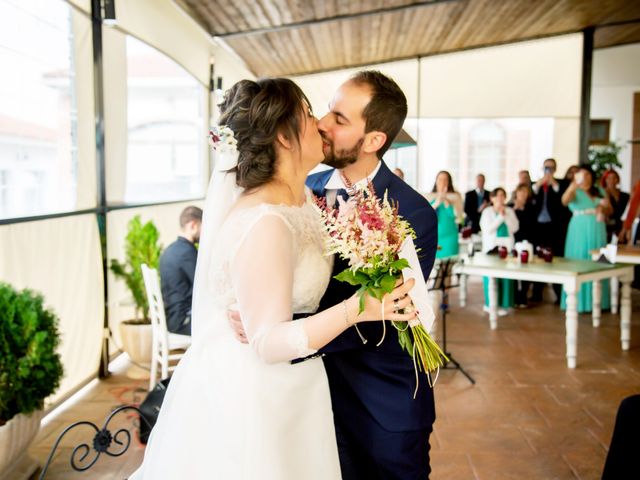 La boda de Juan Jose y Miriam en Villafranca De Los Barros, Badajoz 22