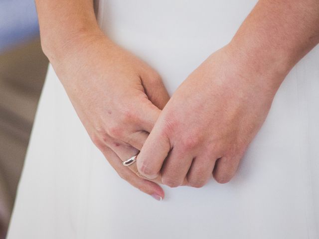 La boda de Jose Carlos y Xema en Bueu (Resto Parroquia), Pontevedra 1