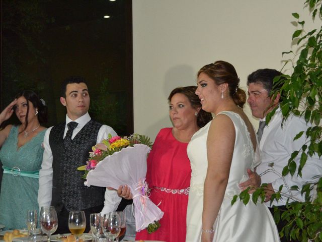 La boda de Antonio y Mª Angeles en Montalban De Cordoba, Córdoba 14