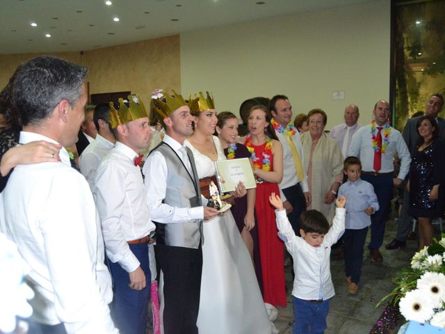 La boda de Antonio y Mª Angeles en Montalban De Cordoba, Córdoba 19