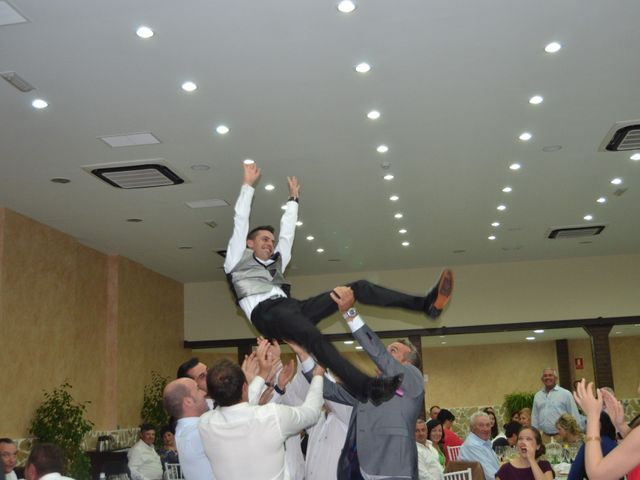 La boda de Antonio y Mª Angeles en Montalban De Cordoba, Córdoba 21