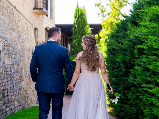 La boda de Maider y Alfonso en Gorraiz, Navarra 32