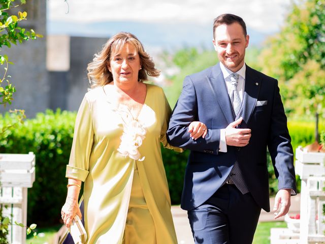 La boda de Maider y Alfonso en Gorraiz, Navarra 47