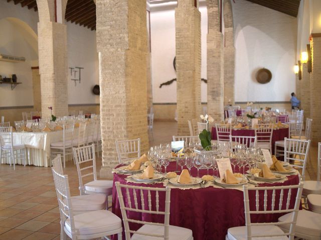 La boda de Joaquín y Conchi en Espartinas, Sevilla 25