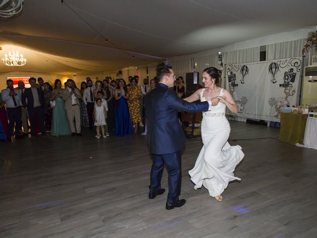 La boda de Beatriz y Kike en Cubas De La Sagra, Madrid 23