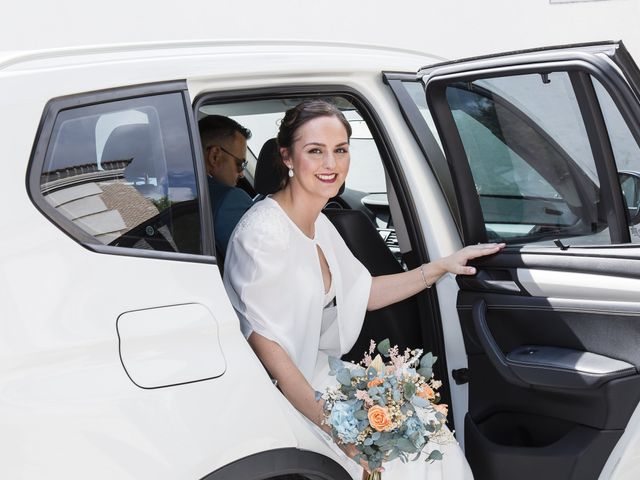 La boda de Beatriz y Kike en Cubas De La Sagra, Madrid 41