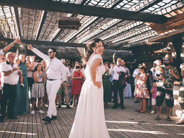 La boda de Manuel y Cecilia en Los Caños De Meca, Cádiz 71