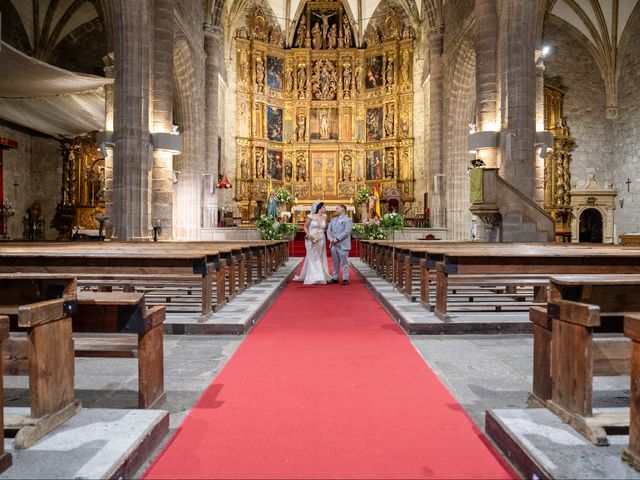 La boda de Alex y Ana Maria en San Agustin De Guadalix, Madrid 15