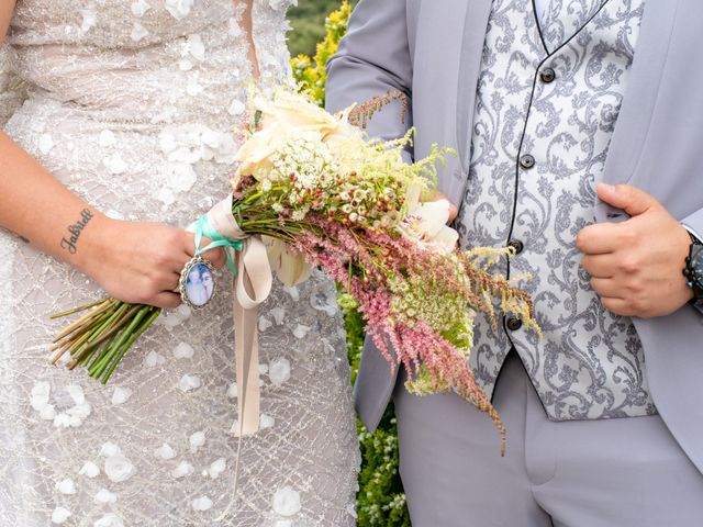 La boda de Alex y Ana Maria en San Agustin De Guadalix, Madrid 24