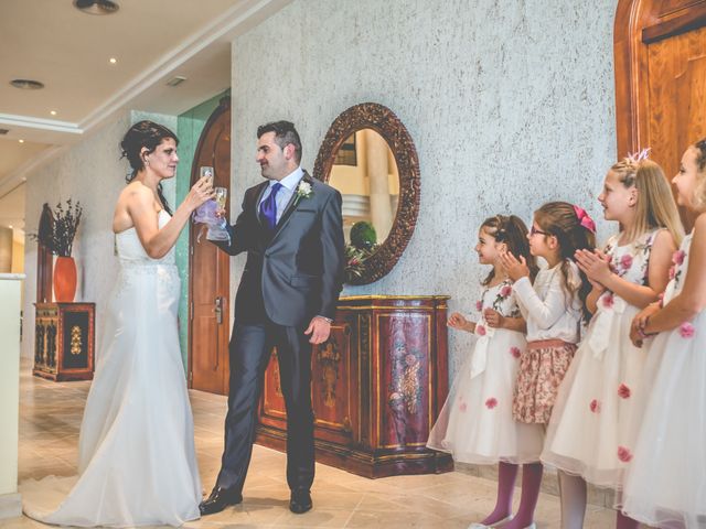 La boda de Rafael y Lucie en Fuengirola, Málaga 4