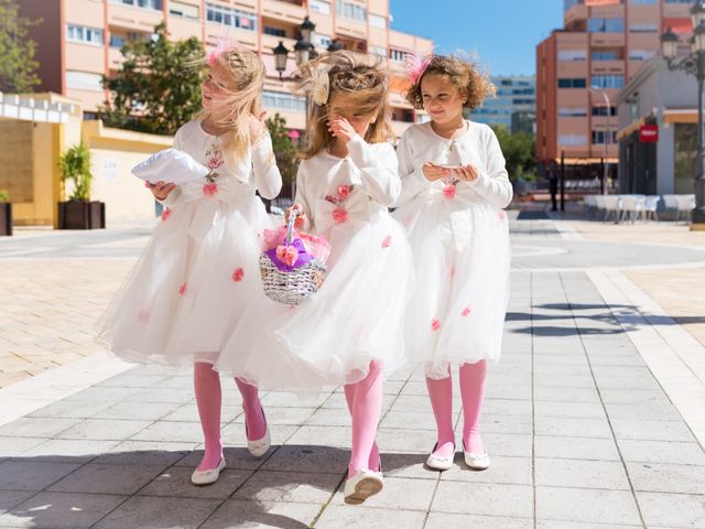 La boda de Rafael y Lucie en Fuengirola, Málaga 18