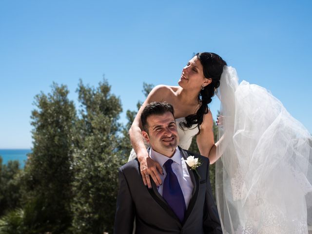 La boda de Rafael y Lucie en Fuengirola, Málaga 24
