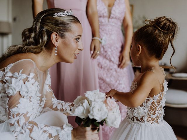 La boda de Cristian y Karen en Sant Vicenç De Montalt, Barcelona 63