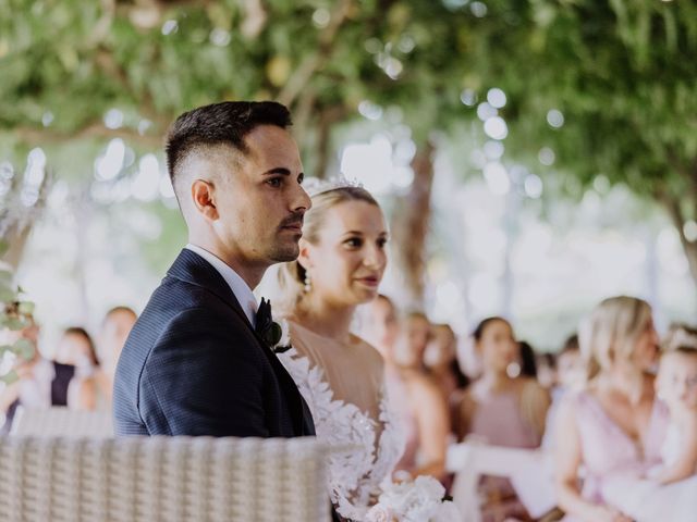 La boda de Cristian y Karen en Sant Vicenç De Montalt, Barcelona 85